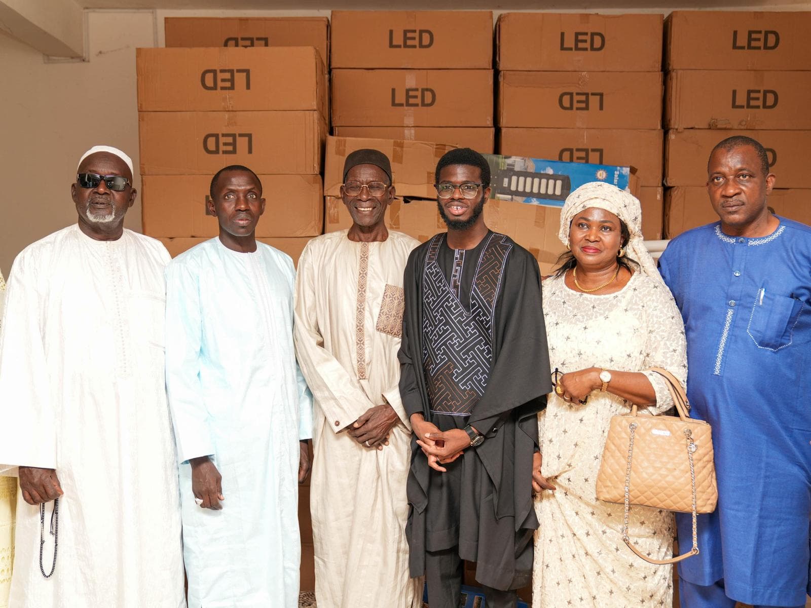 Installation de 500 lampadaires solaires - image 5